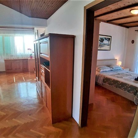 Apt Mirella Apartment Rovinj Bagian luar foto