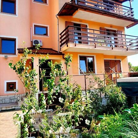 Apt Mirella Apartment Rovinj Bagian luar foto