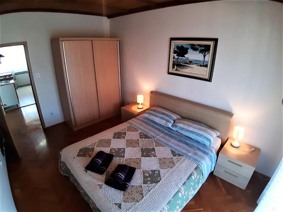 Apt Mirella Apartment Rovinj Bagian luar foto