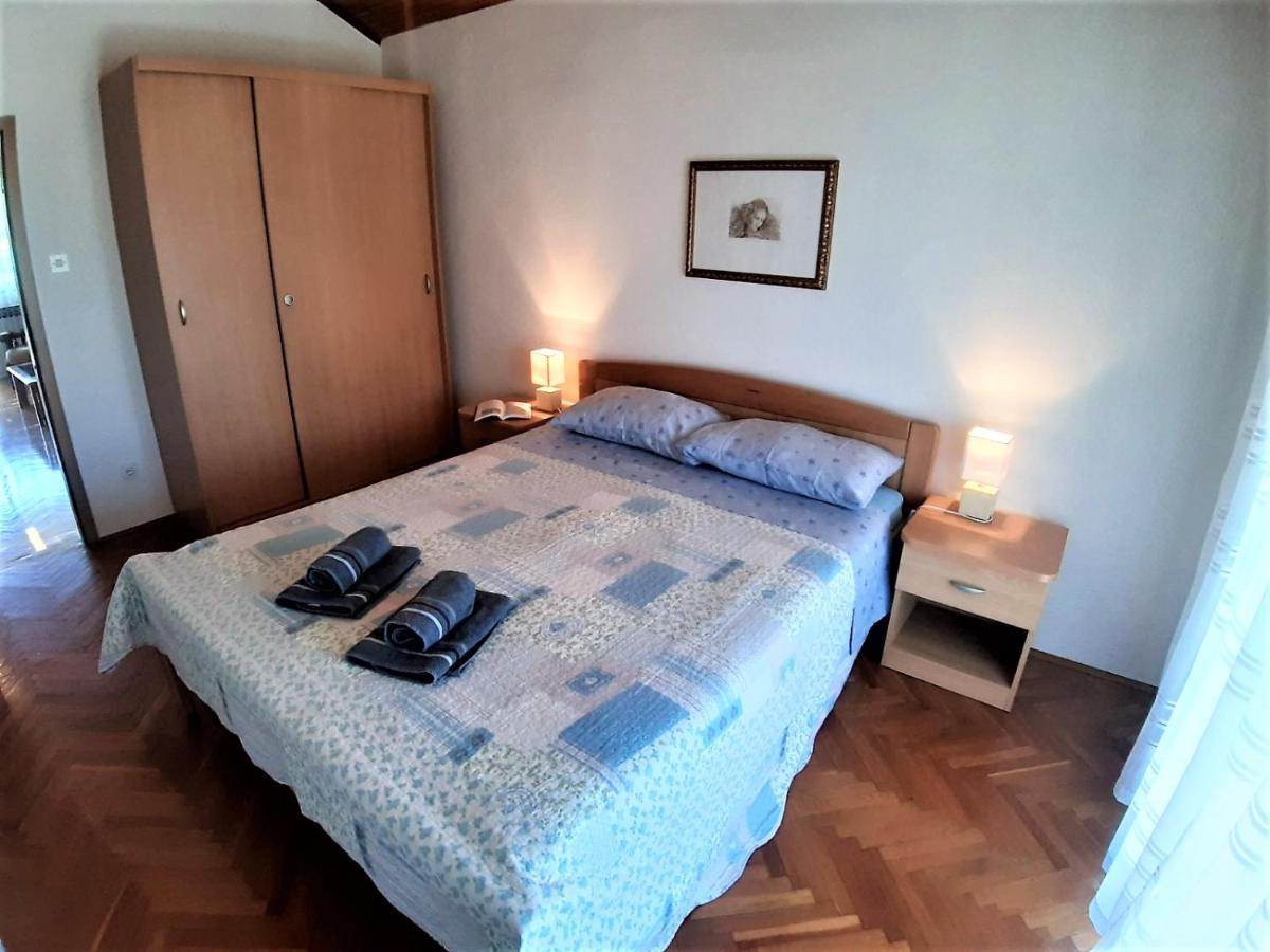 Apt Mirella Apartment Rovinj Bagian luar foto