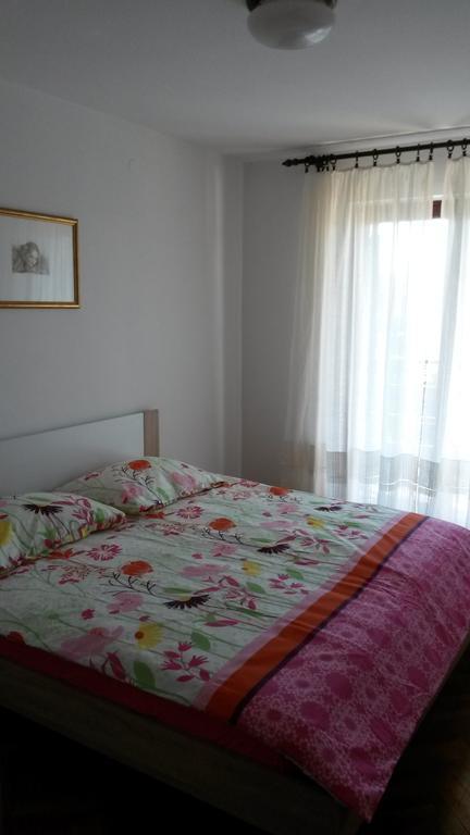 Apt Mirella Apartment Rovinj Ruang foto